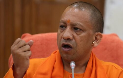 UP Police Recruitment: CM Yogi made a big announcement regarding the age limit in police recruitment, good news for the youth