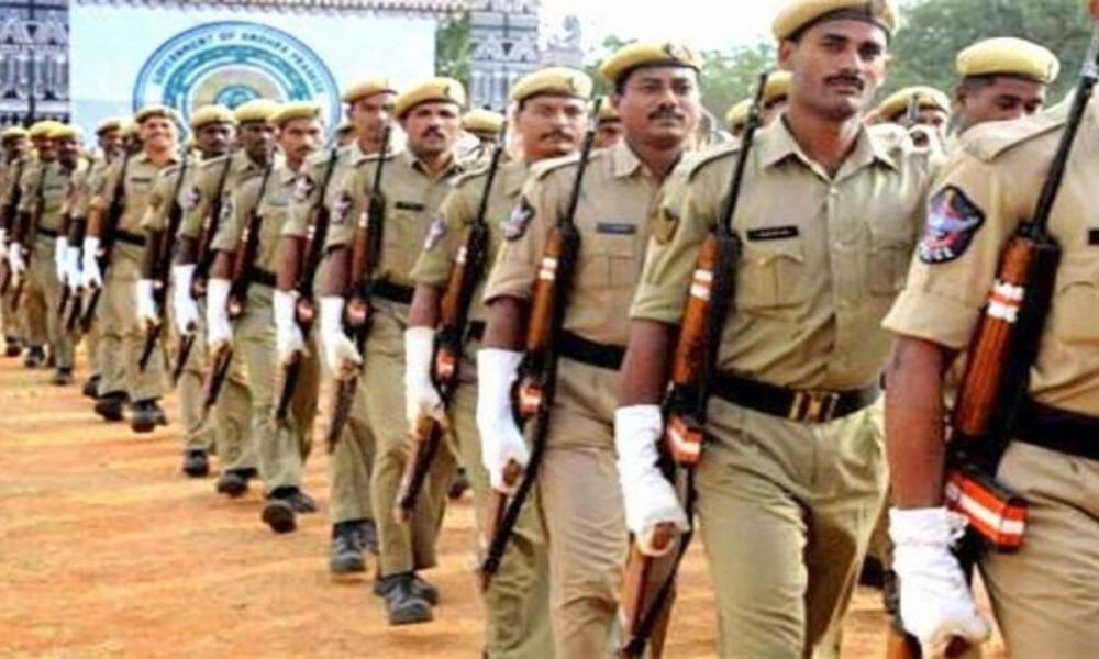 UP News: Ban on leave of policemen for one month, rule will be implemented from this day