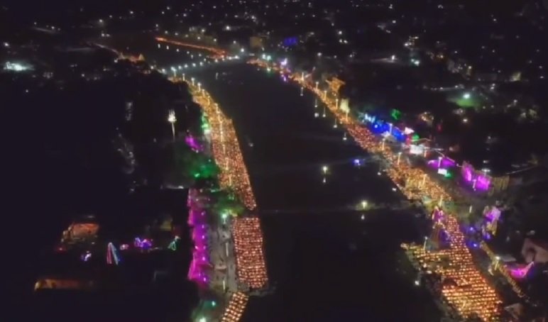 city of Mahakal lit up with more than 18 lakh 82 thousand lamps, became a world record