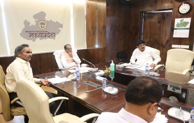 MP News: CM holds meeting regarding Swachh Survekshan-2023