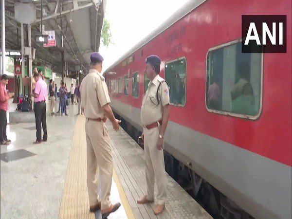 Train Firing: RPF constable fired in Jaipur-Mumbai Express, 4 including ASI died
