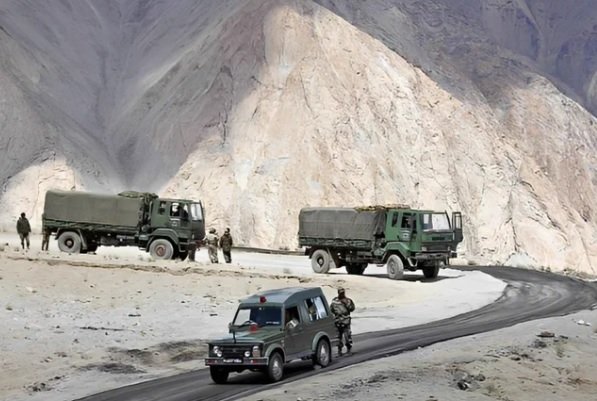 ladakh Army vehicle fell into gorge