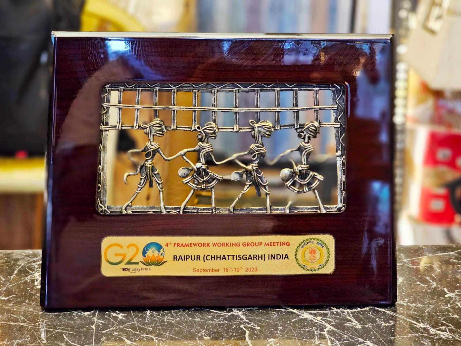 CG News: Bastar art symbol will be given as gift to G20 delegates, special products made from forest produce will be included