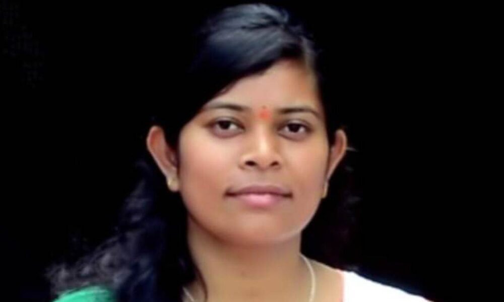 MP News:Khaknar Janpad Adhyaksh Pooja Dadu committed suicide