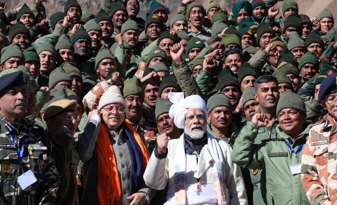 PM Modi: Prime Minister Modi visited Adi Kailash, worshiped at Parvati Kund temple