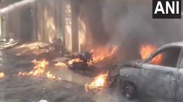 Hyderabad Fire: Fire broke out due to spark during car repairing, 9 killed
