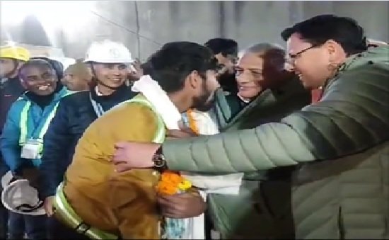 Uttarakashi Tunnel Operation: All 41 laborers trapped in the tunnel were rescued safely