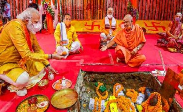 Ayodhya: On the day of Pran Pratistha, PM Modi will enter the sanctum sanctorum at an auspicious time, these guests will be with him