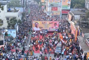 CG News: Crowd gathered at the road show of Chief Minister Sai in Raigarh