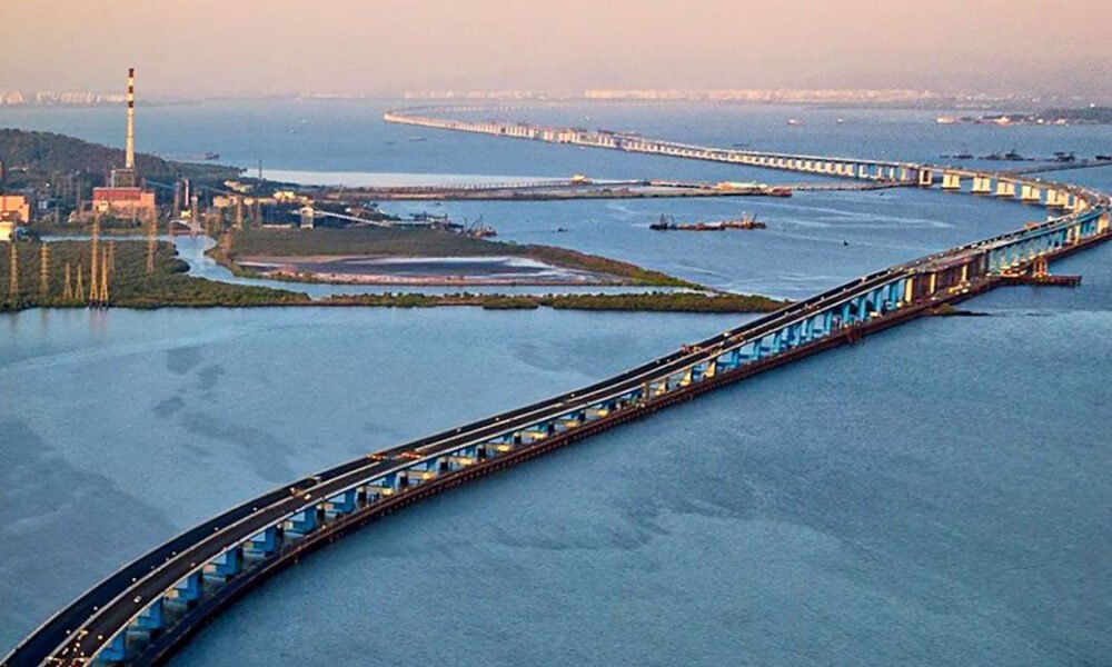 Mumbai: PM Modi inaugurates the country's longest bridge on the sea, will reach Navi Mumbai from Mumbai in 20 minutes