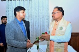 
CG News: IPS Mayank Srivastava assumes charge as Public Relations Commissioner