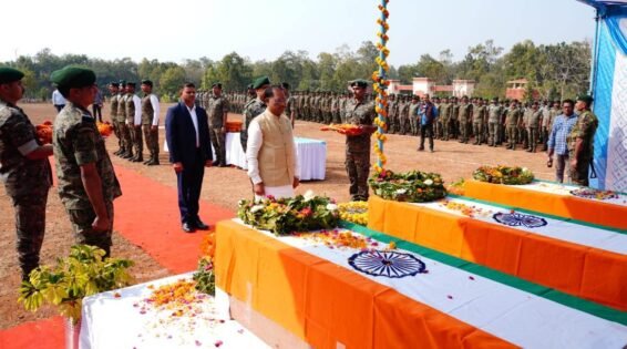 CG News: CM Sai and Home Minister Sharma paid tribute to the martyred soldiers, CM said - Naxalites were frightened by the establishment of the camp