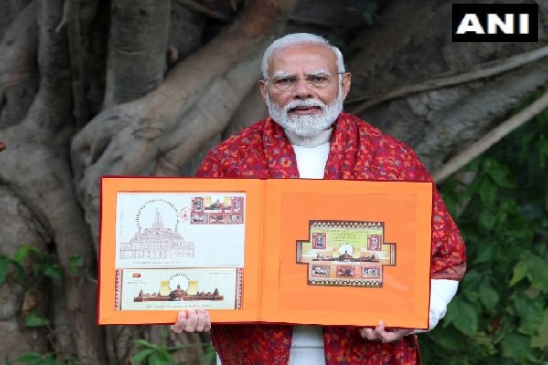 Ayodhya: PM Modi released 6 commemorative postage stamps, stamps are on Ram Temple, Ganesh, Hanuman, Jatayu, Kevatraj and Maa Shabari