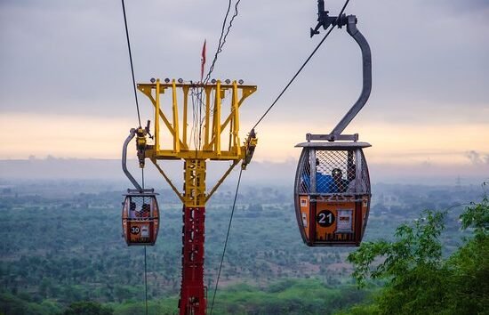 MP News: Operation of Maa Sharda Ropeway will remain closed in Maihar for 20 days from today, devotees will have to climb stairs