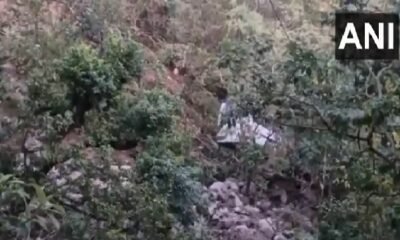 Terrorist attack on a bus full of pilgrims in the valley, the bus fell into a ditch, 10 died
