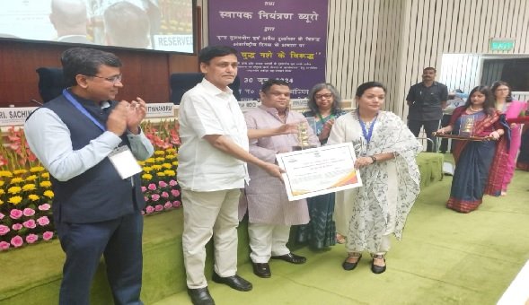 Chhattisgarh: Rajnandgaon district honored at national level for anti-drug campaign, effect of ground implementation is visible