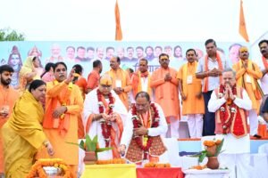 Chhattisgarh: Chief Minister Sai Vishal participated in the Kanwar Yatra program, Speaker Raman Singh was also present