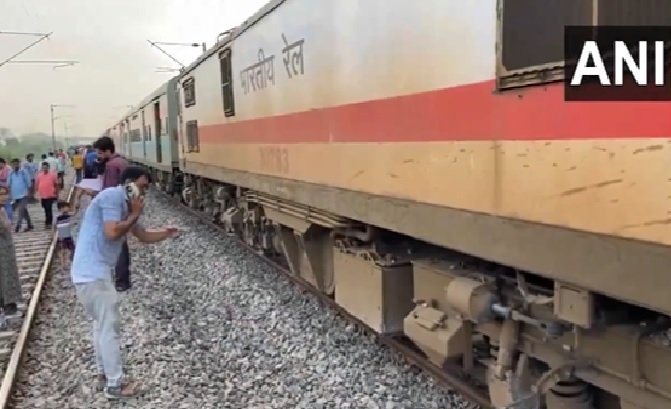 Sabarmati Express derail: Train derailed in Kanpur, no casualties, Railway Minister said - engine derailed after hitting some heavy object