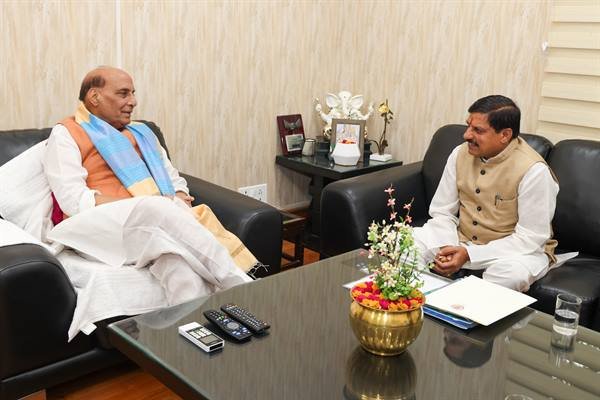 MP News: Two districts of MP can be included in the Defense Corridor being built in UP, Chief Minister Dr. Yadav demanded from Defense Minister Rajnath