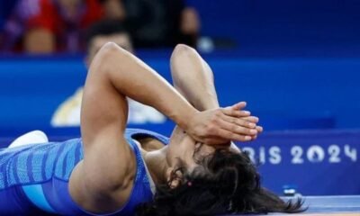 Paris Olympics 2024: Wrestler Vinesh Phogat disqualified before the final of 50 kg category, weight found to be 100 grams excess