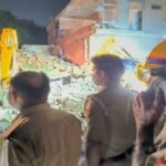 UP News: 5 killed in explosion in firecracker factory in Firozabad, 6 houses collapsed, many people may be buried under the debris