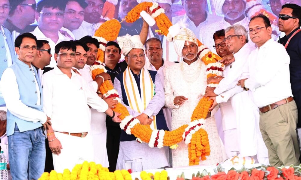 Chhattisgarh: Bhandarpuri will be developed in a new form, Chief Minister Sai made many announcements in Gurudarshan and Sant Samagam Fair