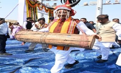 Chhattisgarh: Chief Minister seen dressed in Bastar colors, showing connection towards the rich folk culture and tradition of Bastar