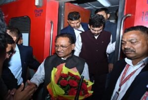 Chhattisgarh: Chief Minister Sai will now tour the state by train, traveled by Amarkantak Express to Bilaspur