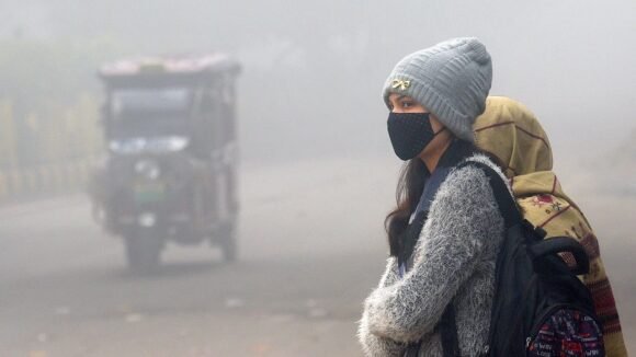 Weather Update: Strong cold wave may hit many parts of MP on Monday, possibility of dense fog in UP