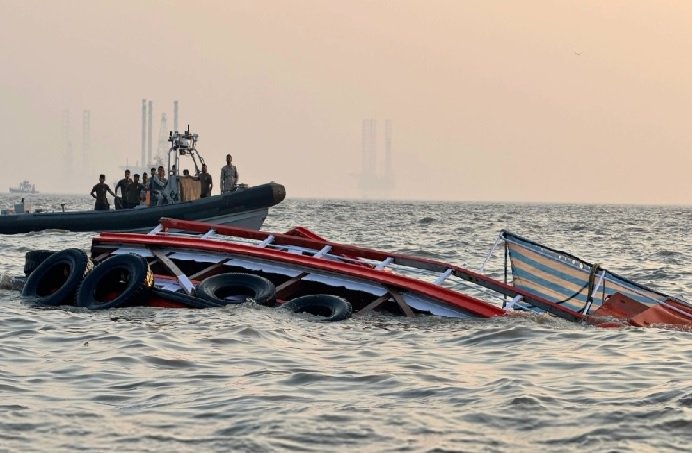 Mumbai: Navy speed boat collides with ferry boat going to Elephanta, 13 including three sailors killed