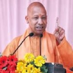 UP News: CM Yogi's statement on entry of Muslims in Mahakumbh and claim of Kumbh land being Waqf, gave strict message in gestures