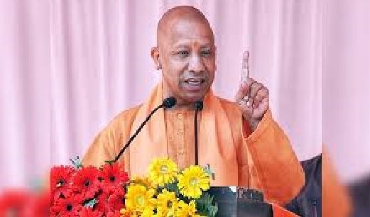 UP News: CM Yogi's statement on entry of Muslims in Mahakumbh and claim of Kumbh land being Waqf, gave strict message in gestures