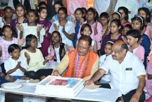 Raipur: CM Sai celebrated his birthday in 'Balika Grih', shared happy moments with small smiles