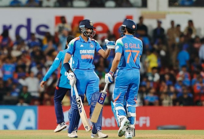 IND vs ENG: India defeated England by 4 wickets in the first ODI, excellent performance by Team India in bowling and batting