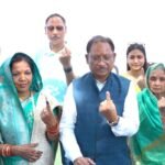 Chhattisgarh: Chief Minister Sai voted in the third phase of Panchayat elections, participated in the great festival of democracy