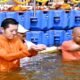 Mahakumbh 2025: Bhutan King Tuka Dip in Sangam with Kam Yogi, performed Aarti at Triveni Sangam