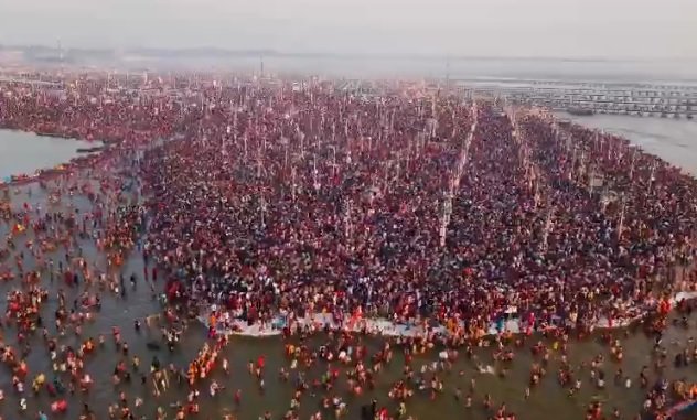 Mahakumbh 2025: Mahasnan continues on Maghi Purnima, 1.83 crore people took holy dip till 2 pm