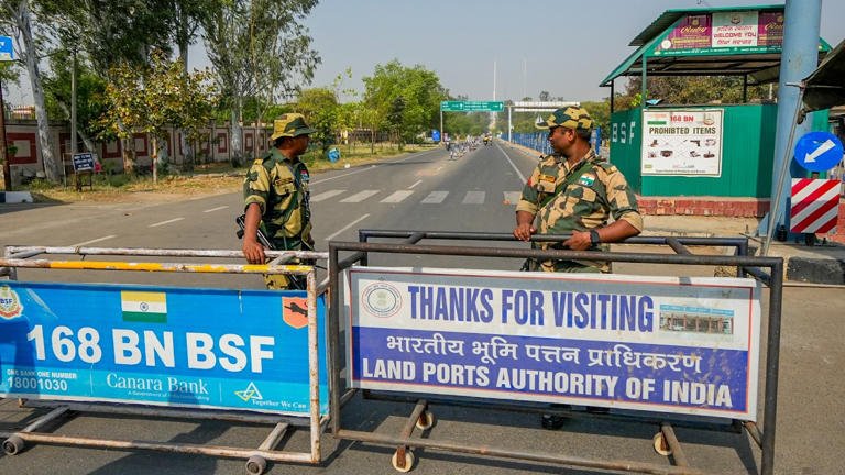 India banned the import of all goods from Pakistan, notification issued