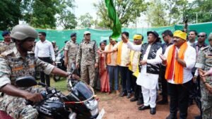 Chhattisgarh: Chief Minister Sai reached the BSF camp in Basing and encouraged the soldiers, made many big announcements in Janchaupal