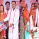 Sushasan tihar: Villagers' faces lit up on hearing the sound of the helicopter, intimacy is visible in their conversation with the Chief Minister