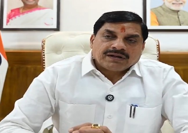 MP News: Katni, Datia SP removed, Chambal Range IG-DIG also removed, CM said- their behavior in public service is regrettable