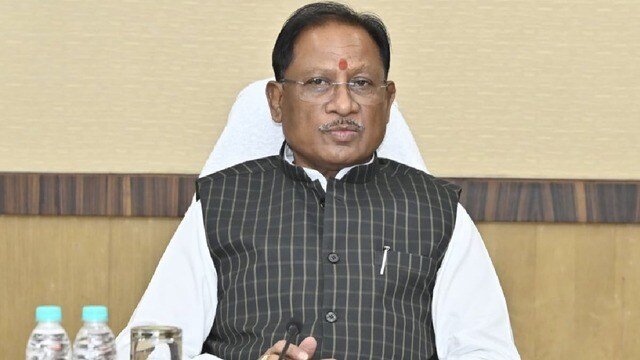 Big News: Government takes big action in the famous liquor scam, 22 excise officers suspended