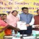 Raigarh: Chief Minister Sai handed over contract letters to 10 women self-help groups in Raigarh for the production and distribution of ready-to-eat food