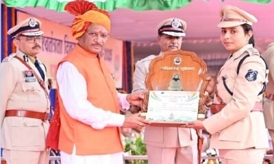 79th independence day: Chief Minister Sai honored 35 police officers and jawans with police medals