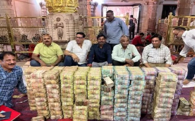 Sanwaliya ji seth: Devotees presented cash worth more than 28 crores, one and a half kg gold and two quintals of silver to Sanwaliya ji