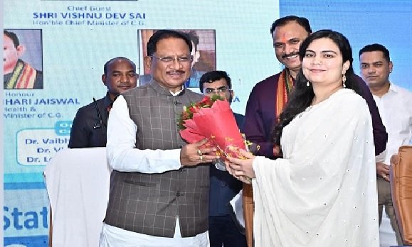 Raipur: Chief Minister inaugurated the three-day Dental Conference 2025, said- Our government is working to provide health services to remote areas