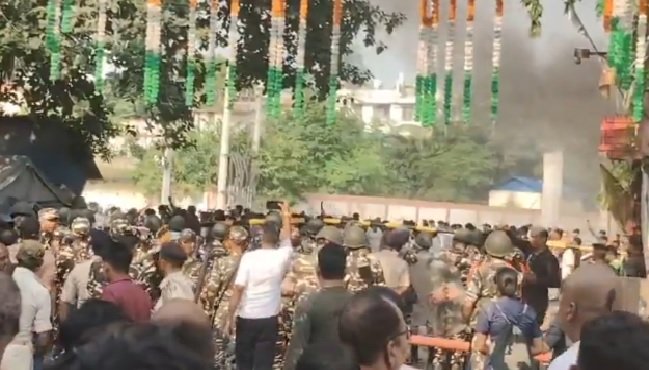UP News: High alert in UP districts bordering Nepal, SSB and local police increased patrolling