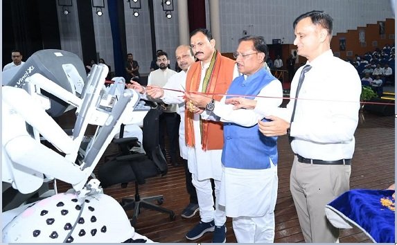 Chhattisgarh: 'Dev Hast' will do wonders in robotic surgery, Chief Minister inaugurates AIIMS Raipur