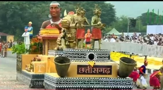 Ekta Diwas Parade 2025: Chhattisgarh's tableau showcased a new model of development at the Ekta Parade, leaving Prime Minister Modi impressed