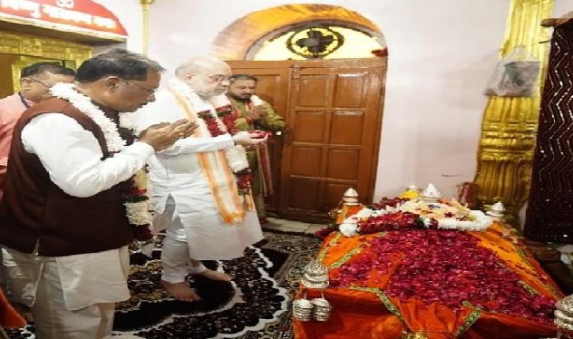 Chhattisgarh: Union Home Minister Shah and CM Sai visited Maa Danteshwari, prayed and sought her blessings
